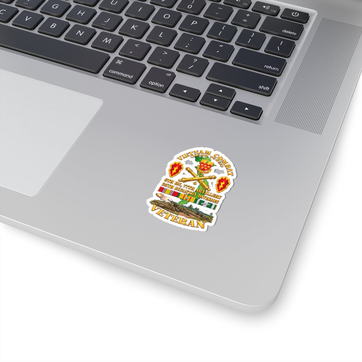 Kiss-Cut Stickers - Army - Vietnam Combat Veteran w 6th Bn 77th Artillery DUI -25th Infantry Div w Fire Mission Scene - 3D - Transparent