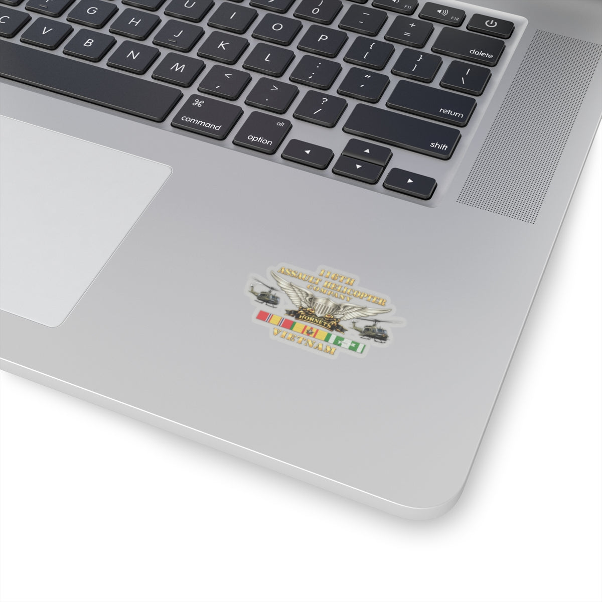 Kiss-Cut Stickers - Army - 116th Assault Helicopter Co w  Aviator Badge w VN SVC - HORNETS - Side X Side - 3D - Enhanced